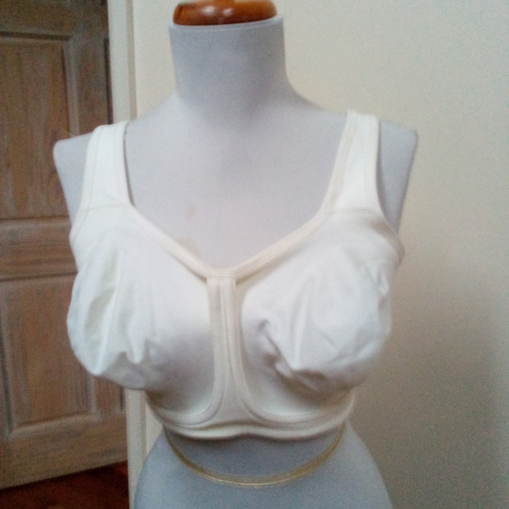 NWOT BEAUTIFUL DONNA KARAN INTIMATES WHITE UNPADDED UNDERWIRE BRA SIZE 38DD
